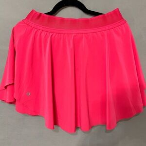 Lululemon skirt size 8 court rival great condition pink